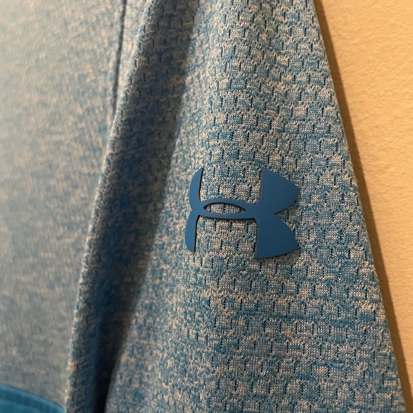 Under Armour Quarter Zip - Picture 3 of 4